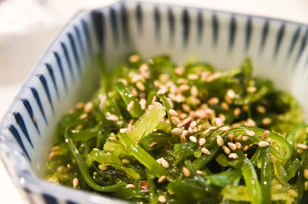 is seaweed salad vegan