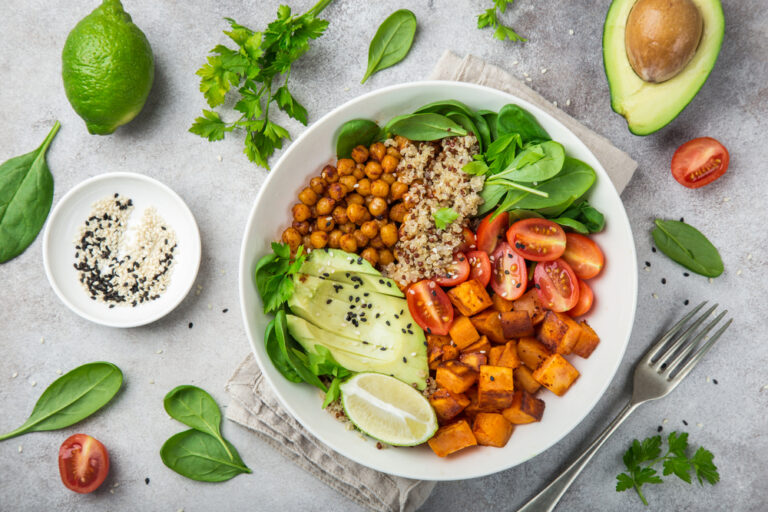 healhty vegan lunch bowl