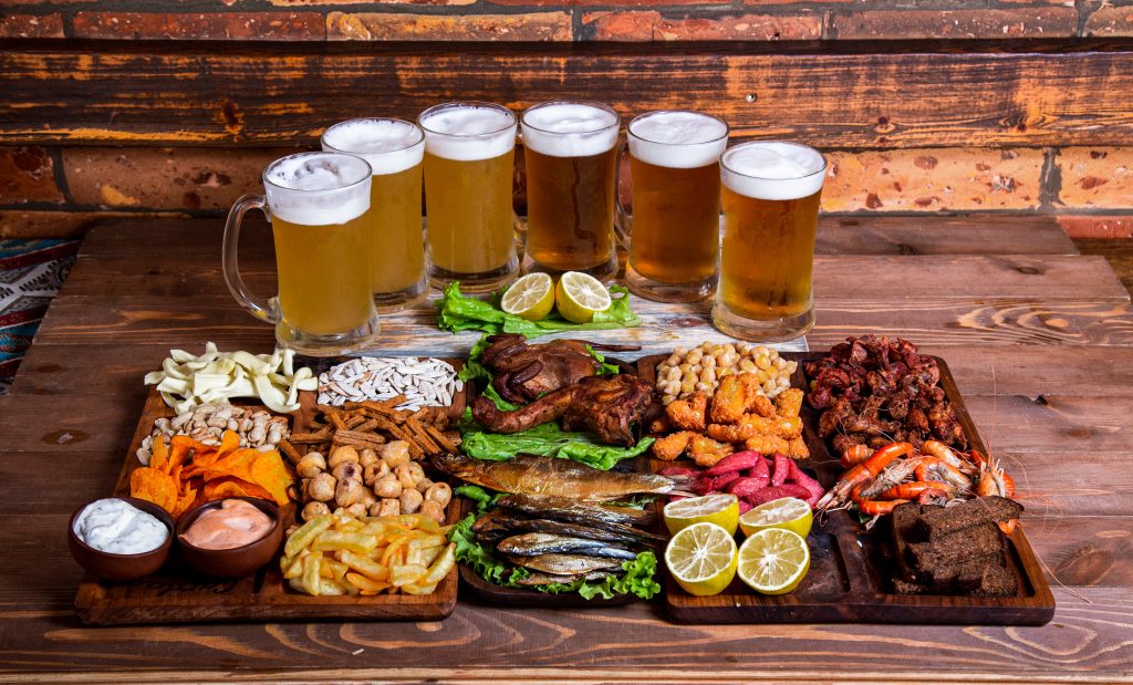 Craft Beer and Food Pairing: How to Match Beer with Every Dish