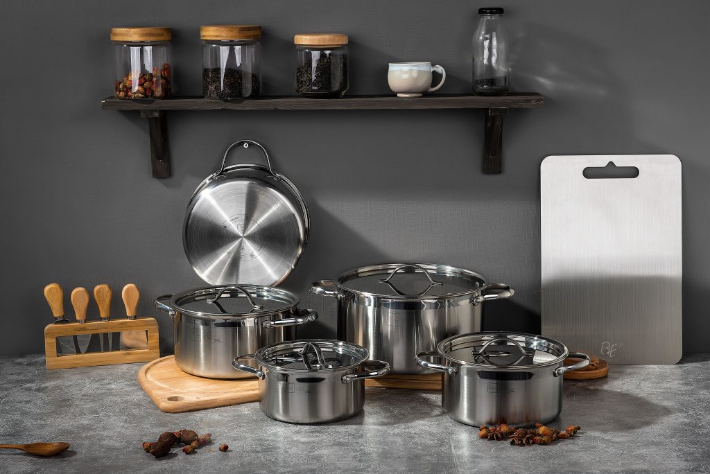 Restaurant and Kitchen Products Magazine: How to Equip and Run a Modern Kitchen